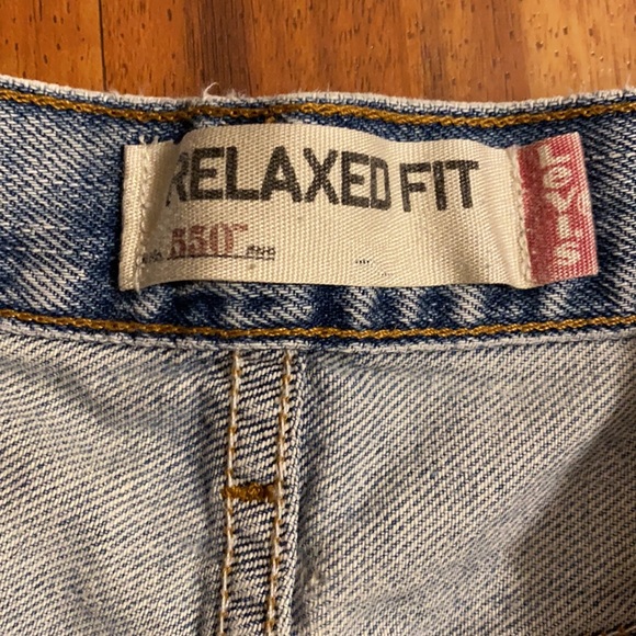 UO Levi Shorts - Picture 2 of 4